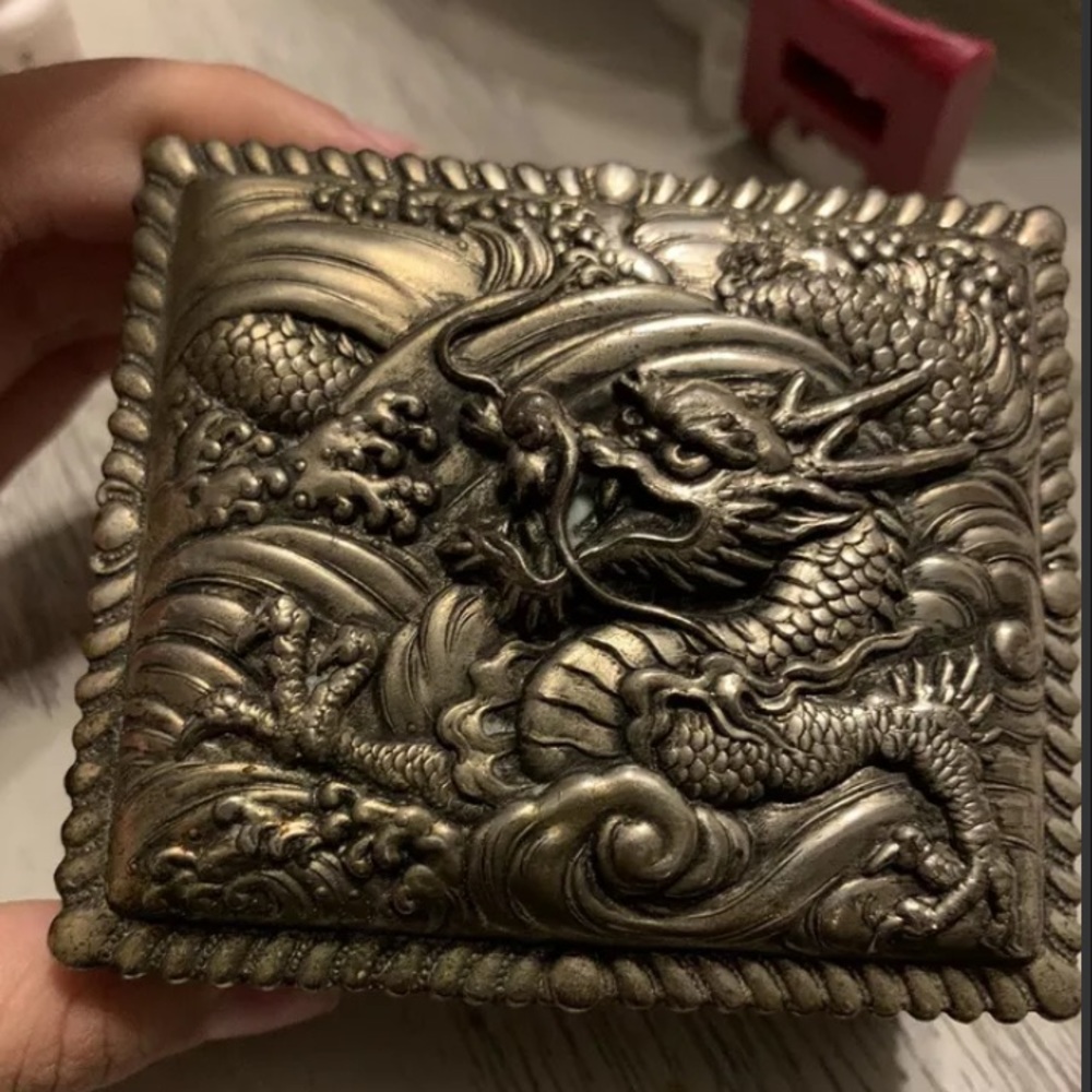no details,it was boughten from an antique store,i cleaned off some rust